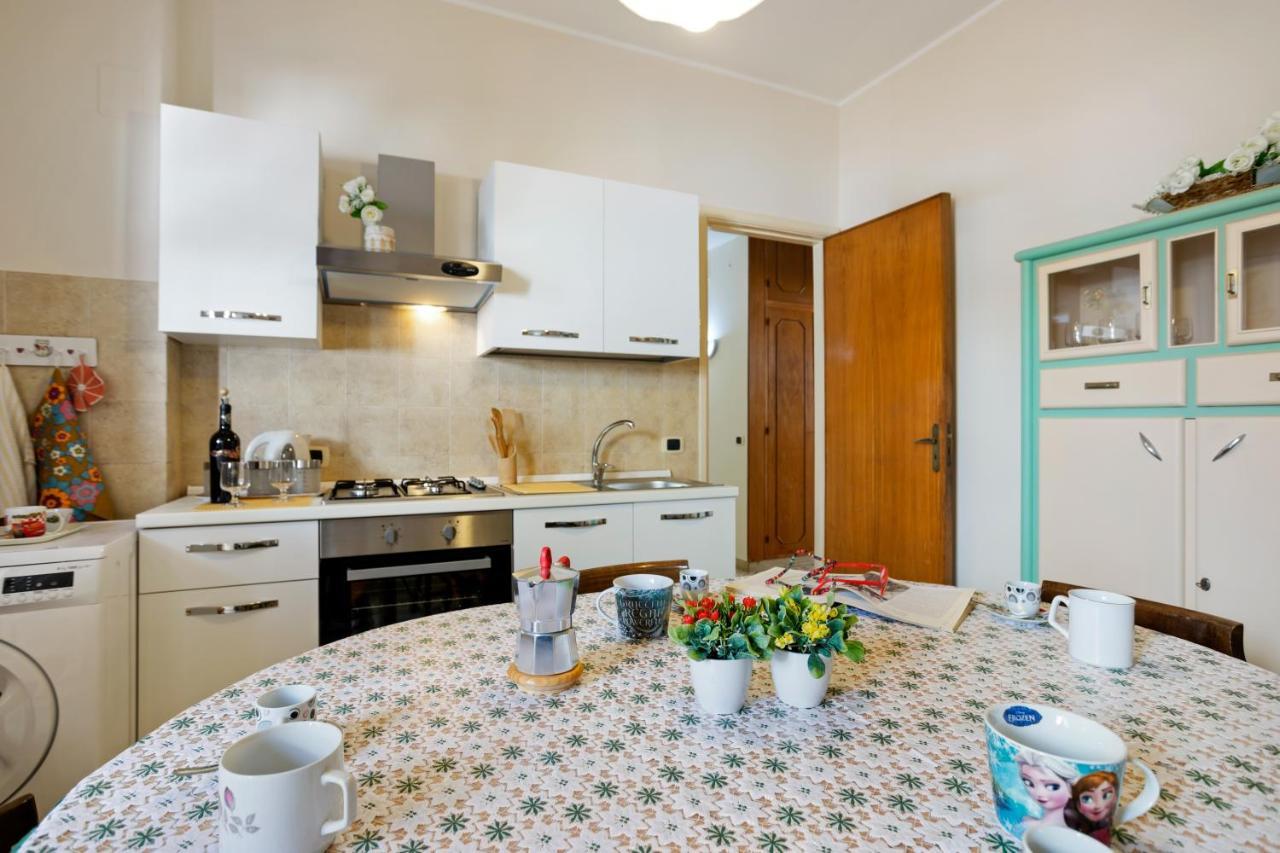 Tra Il Centro E Il Mare Apartment Con Terrazzo Aci Castello Extérieur photo
