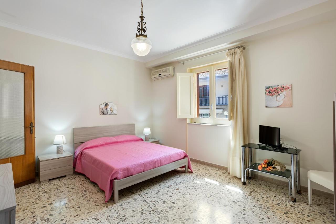 Tra Il Centro E Il Mare Apartment Con Terrazzo Aci Castello Extérieur photo